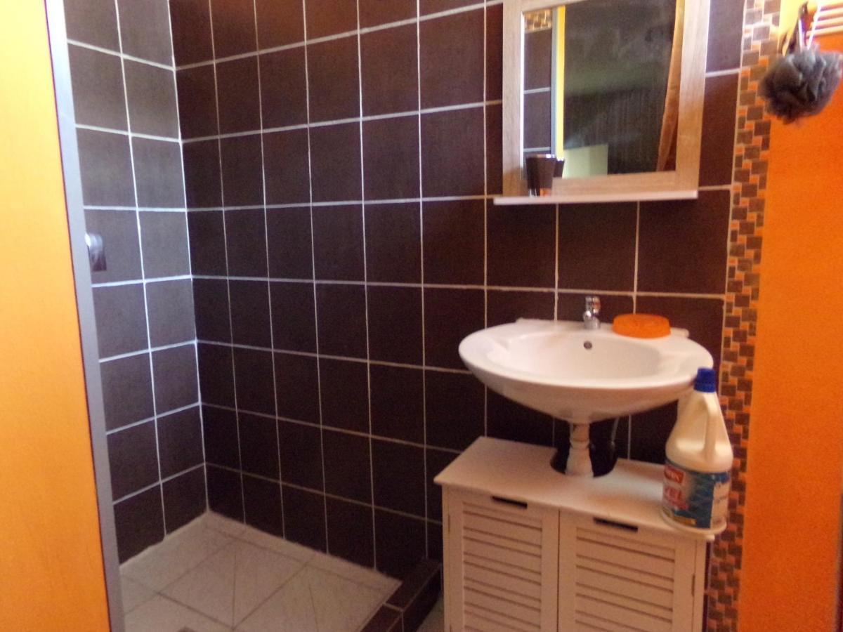 Chez Annick Et Jacques Apartment Garnier Екстериор снимка